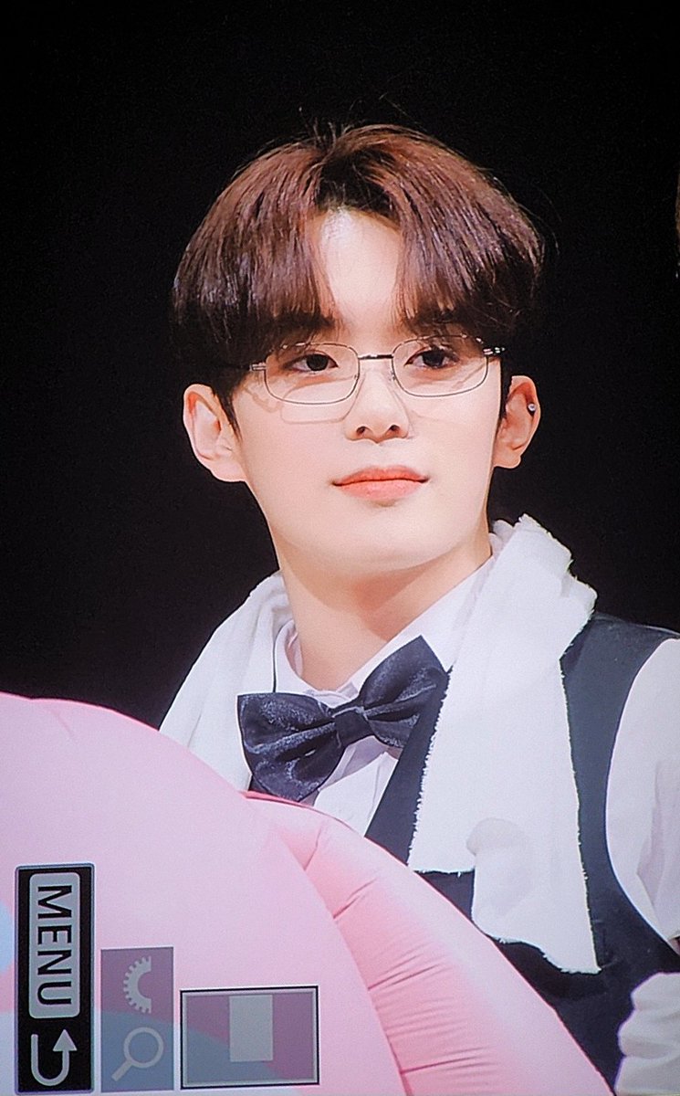 230824 디마뮤
#베리베리 #VERIVERY 
#강민 #KANGMIN 
<a href="/by_verivery/">VERIVERY</a>

도죠🫡