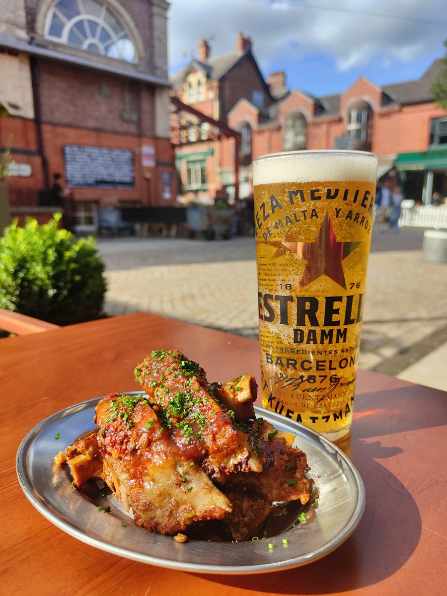 Porta Tapas Alty (@porta_alt) on Twitter photo Tonight's special - Pork ribs with <a href="/estrelladamm/">Estrella Damm</a> and Quince glaze
We can confirm that the meat falls off the bone 🤤 Tonight's special - Pork ribs with <a href="/estrelladamm/">Estrella Damm</a> and Quince glaze
We can confirm that the meat falls off the bone 🤤