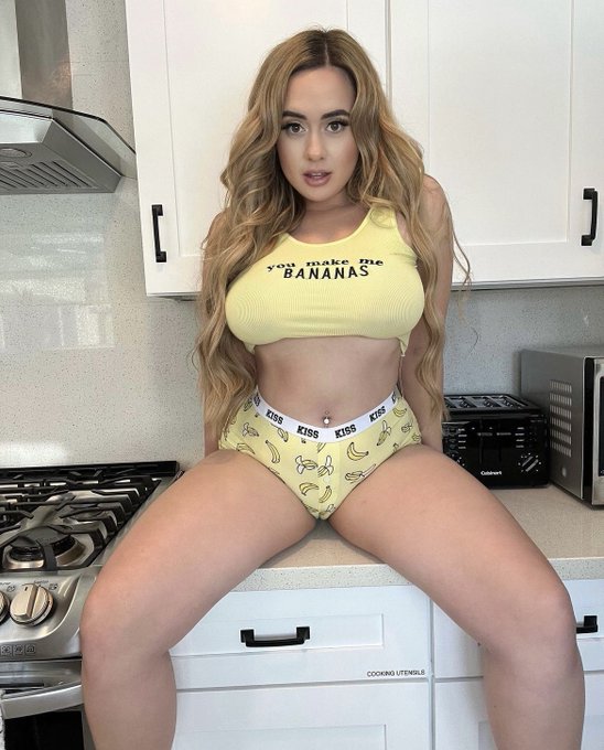 🍌 https://t.co/xOcQT7HHCh