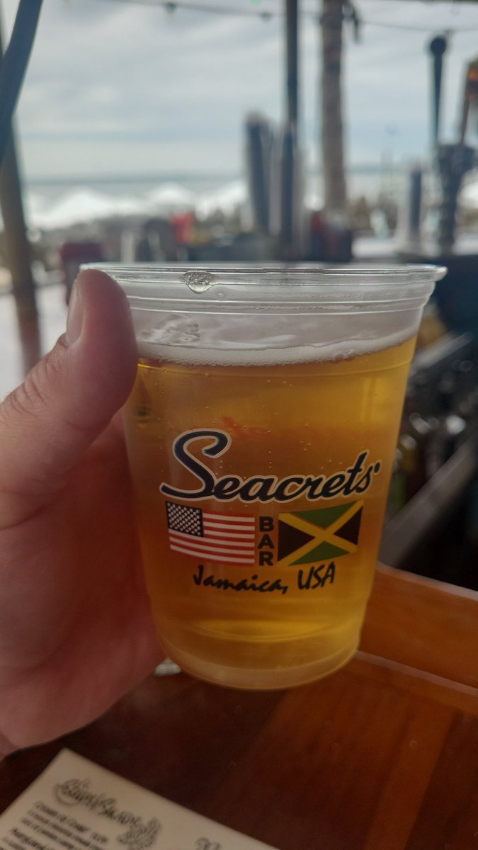 Starting my day at <a href="/SeacretsUSA/">Seacrets®</a> Cheers <a href="/EITMonline/">ELLIOT IN THE MORNING</a>