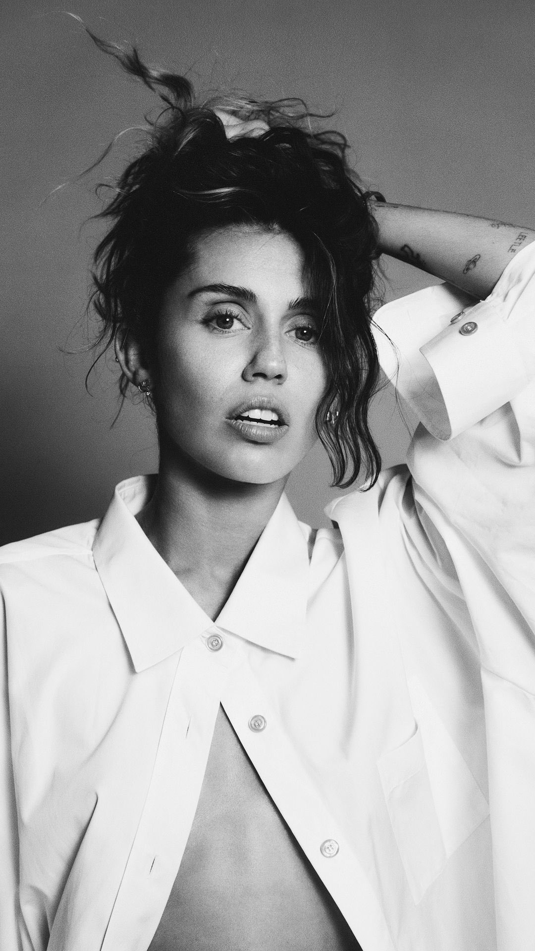 Miley Edition on X: "MILEY CYRUS, USED TO BE YOUNG 🖤  https://t.co/sd9UELCa5w" / X