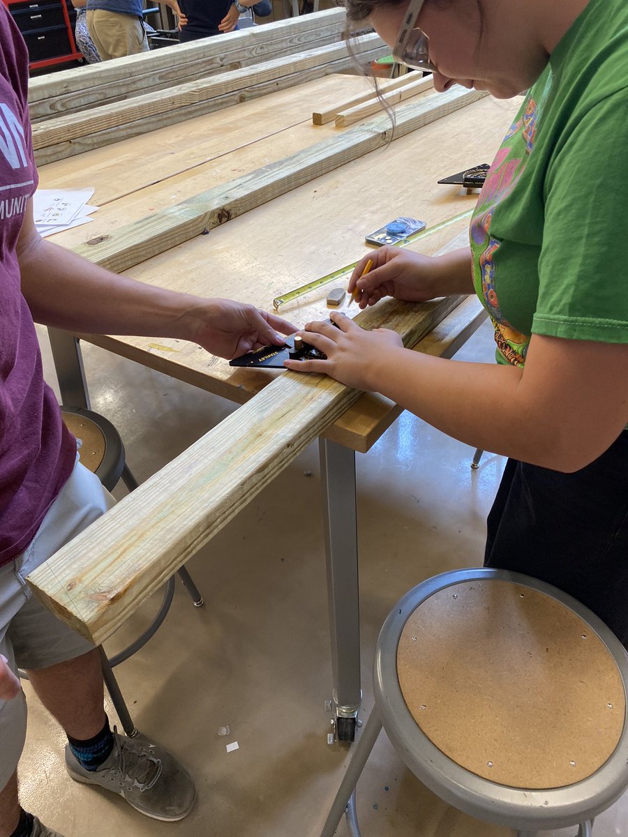 UConnFYP's tweet photo. “Measure twice & Cut Once” is the IZone motto! The soon to be picnic table is coming together! #SuccessStartsHere #MakeUConn #MakersgonnaMake @UConn https://t.co/eqnfBHIZ2m