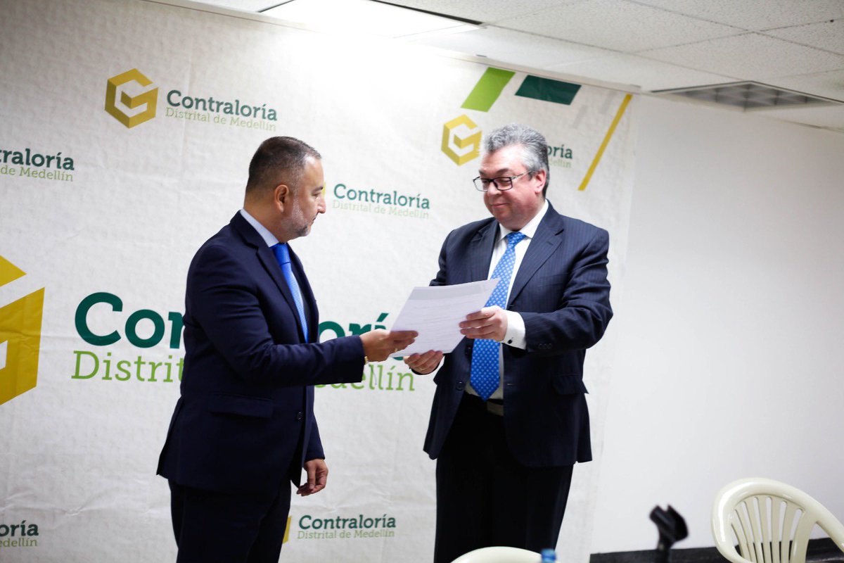 ContraloriaMed's tweet photo. Nos seguimos consolidando como un organismo de #ControlFiscal comprometido en la lucha contra el #soborno , a través de la inclusión de un programa eficaz antisoborno y una cultura ética que tiene un impacto positivo en nuestras actividades misionales. https://t.co/3pM4Y5JHRv