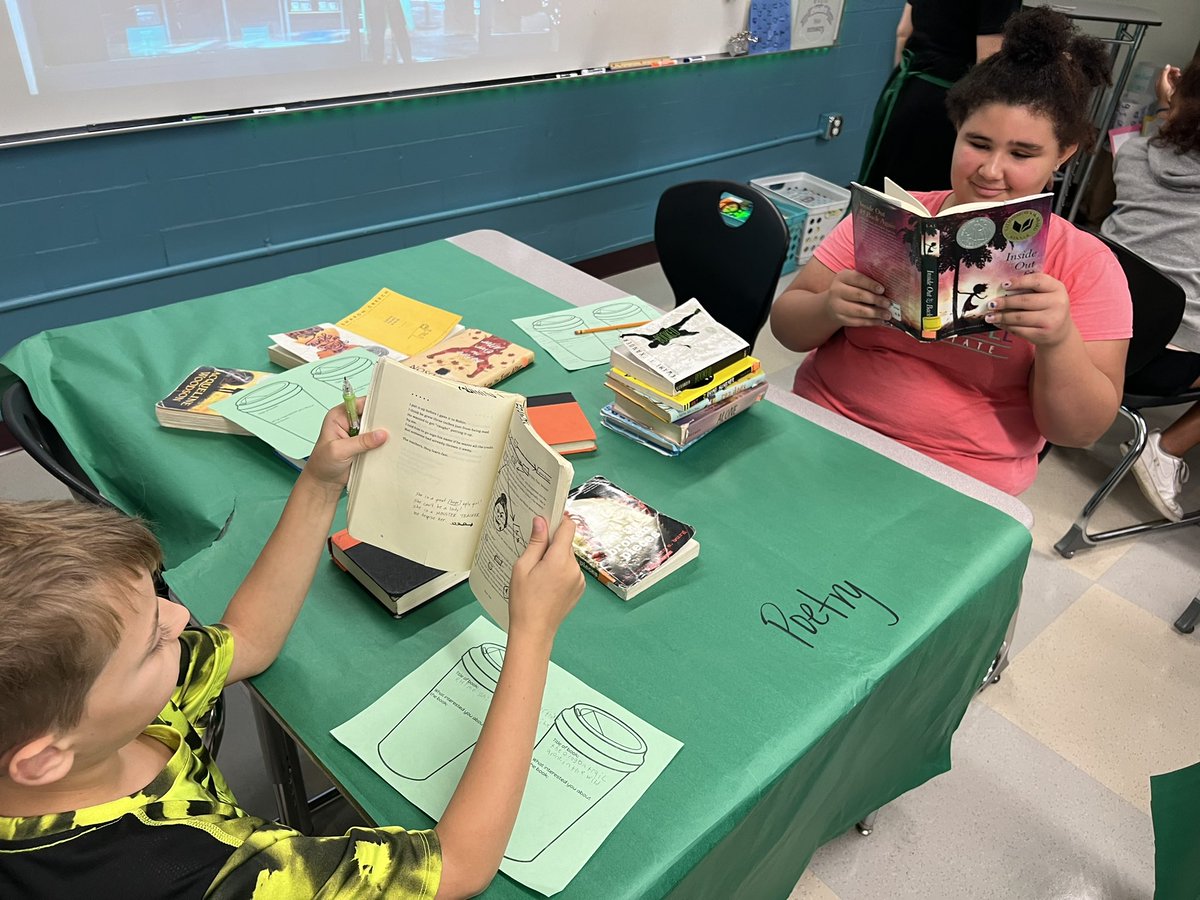 Students visited Starbooks today to “get a taste” of different genres! <a href="/LCS_BC/">Lebanon City Schools</a>