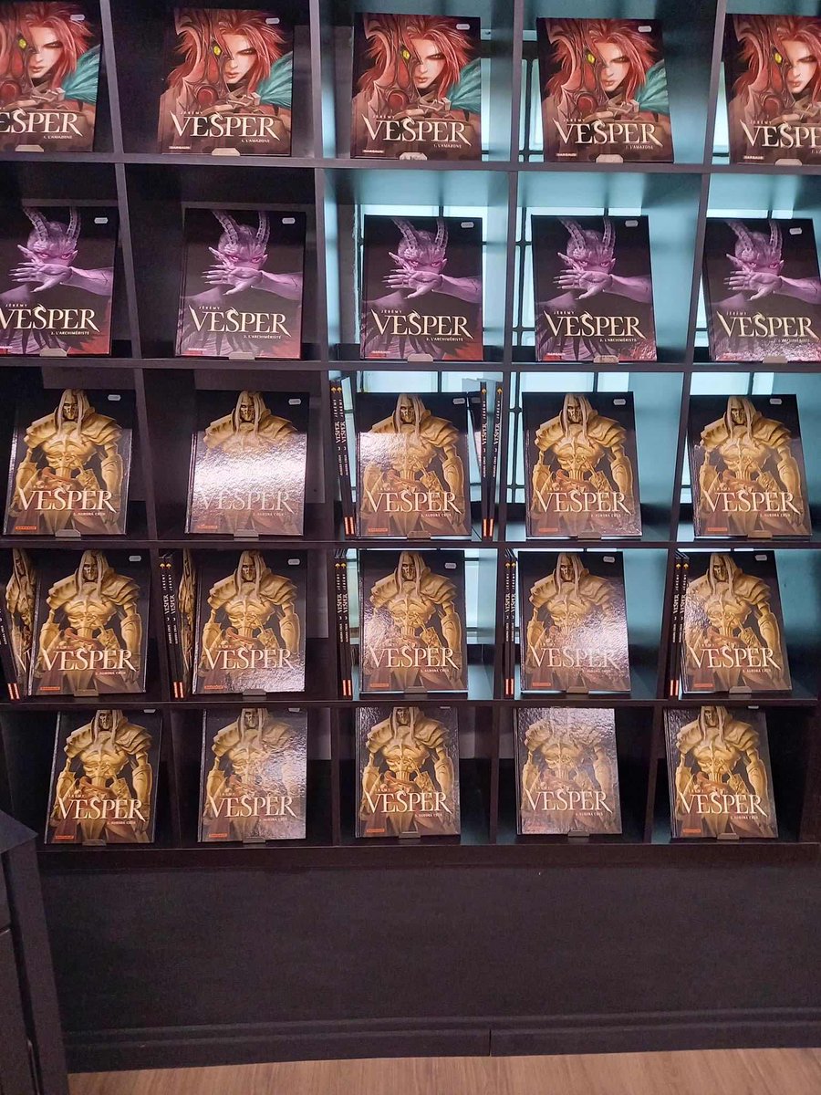 Quel bel étalage à la librairie BD Choc Event (à Fleurus, en Belgique) !