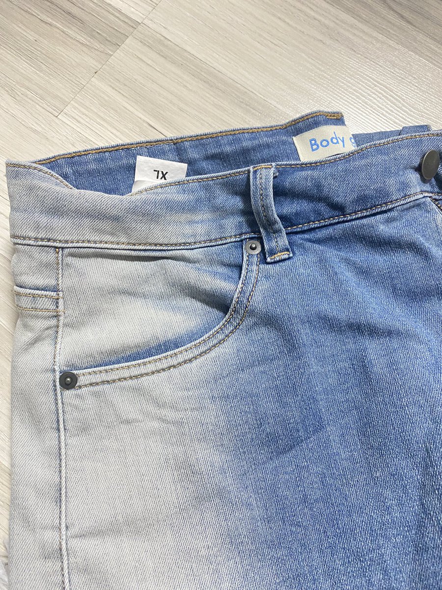 ปล่อยยีนส์ TGDA.Co รุ่น bluemist denim XL 850 รวมส่ง #tgda #ส่งต่อเสื้อผ้ามือ2 #ส่งต่อเสื้อผ้ามือสอง #กางเกงยีนส์