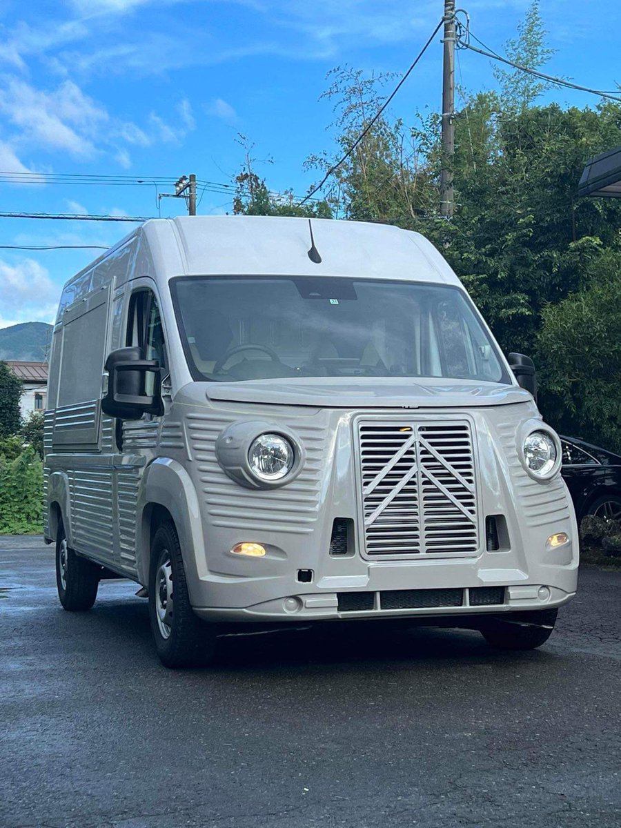 leparnassSA's tweet photo. まもなく TYPE H キッチンカーが
完成します。
後は仕上げをして　
いよいよ10月から
稼働出来る様に致します。
出店依頼や購入相談は
https://t.co/xKSA1tdd4y
こちらからお願い申し上げます❗️

#キッチンカー #フードトラック #移動販売車 #typeh https://t.co/xci4vSN1OG