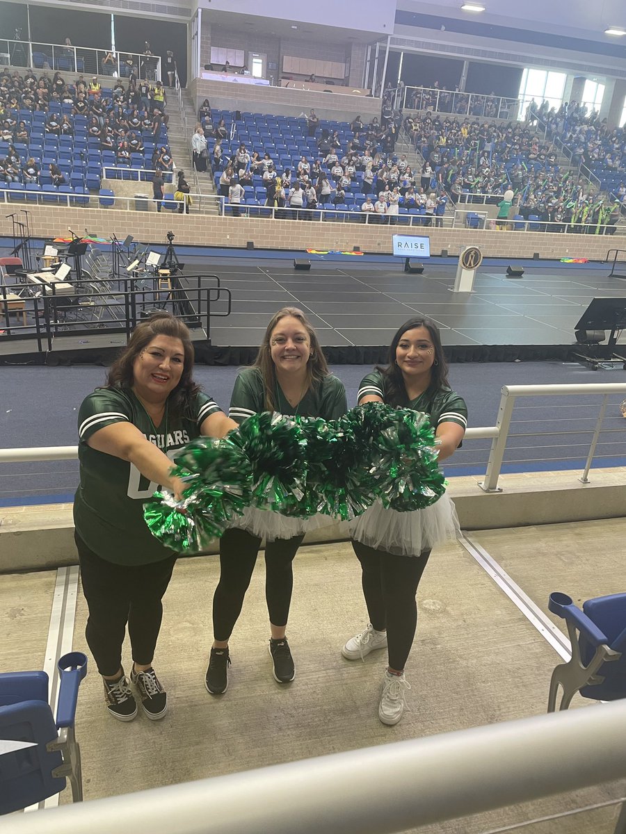 MsNavarro0's tweet image. NISD Convocation 23-24! @JordanNISD #TeamJordan #SpiritLeads #ELA #Science