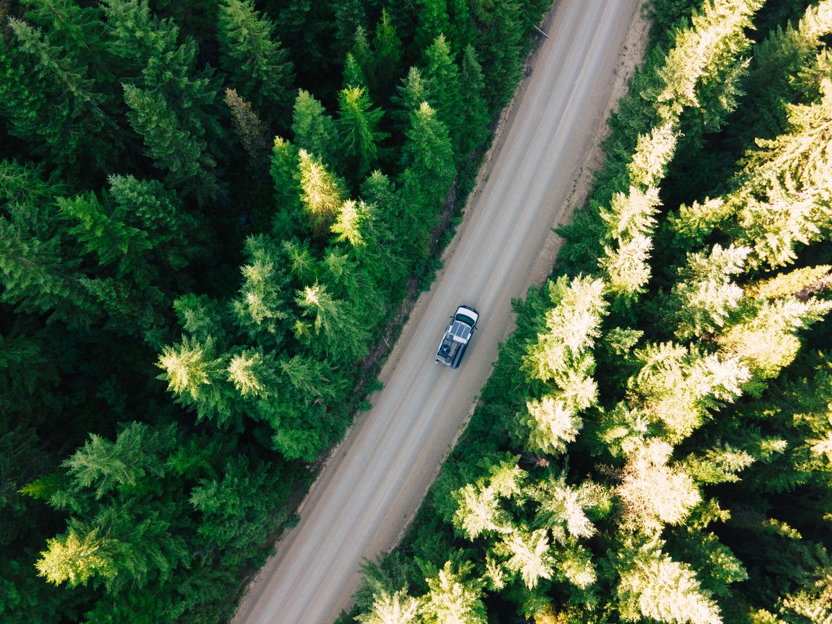 aclim8gear's tweet photo. Off-grid and off the beaten path, we're chasing the wild breeze this summer. We got the opportunity to team up with Gloria Goñi (IG: @lapescadora) in Montana recently—we are jealous of the sublime scenery and her overlanding setup! 
— 
https://t.co/jAqsl3Plag https://t.co/4PLXtdZ0XY