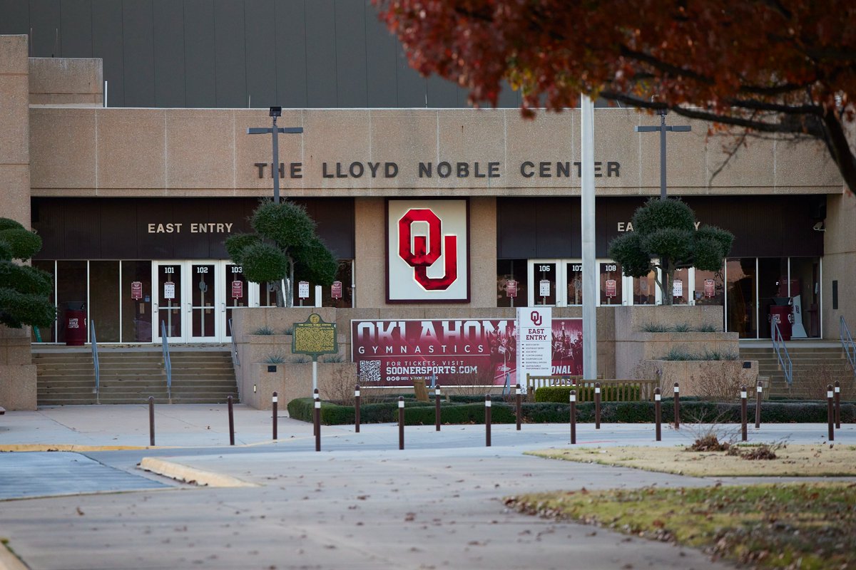 Have you heard about the Lloyd Noble Center shuttle?

Free parking on the north side of LNC and shuttle rides to campus are available for all OU faculty, staff and students. The shuttle runs every 5-10 minutes and is free of charge. 

Learn more: ou.edu/parking