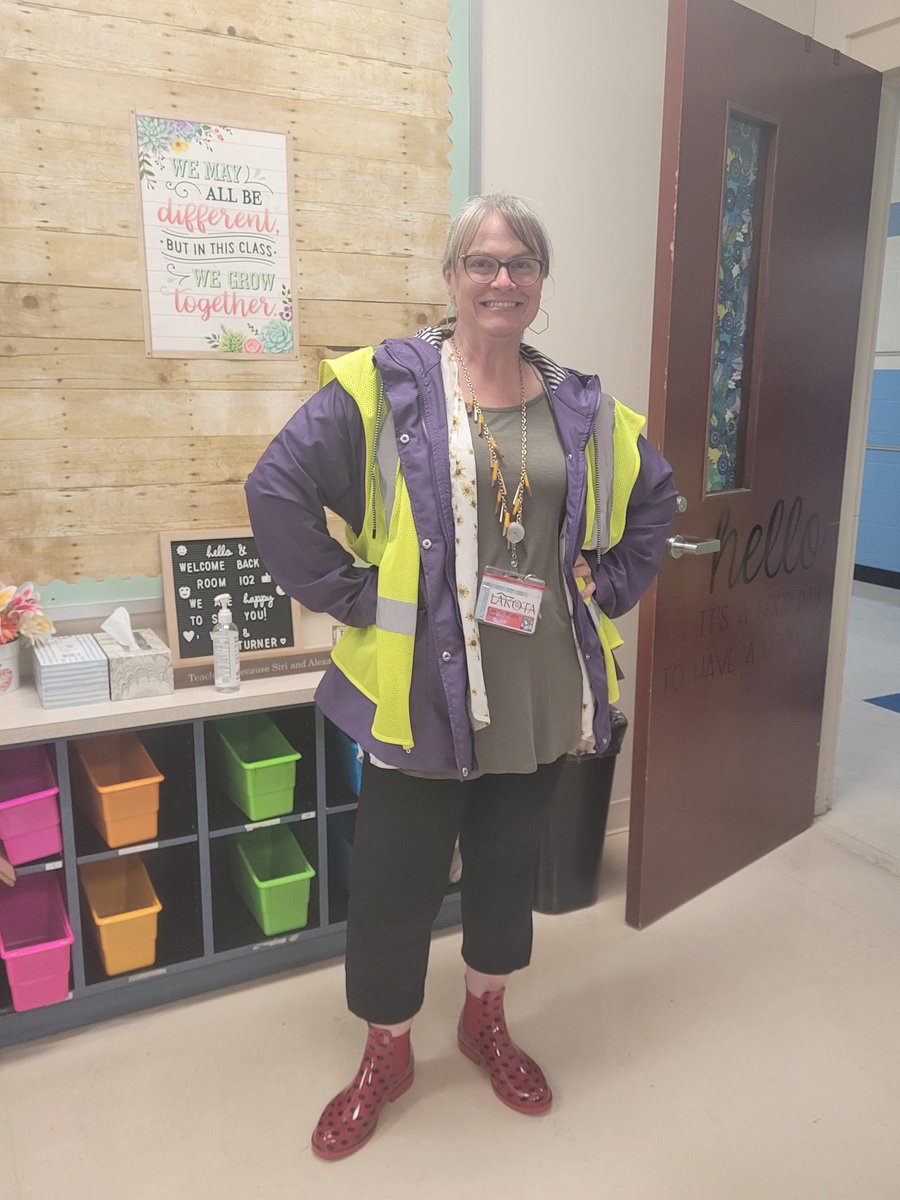 MrsCarrieWare's tweet photo. @LakotaEndeavor @LakotaDistrict The before shot. https://t.co/L2UrCVwWLm
