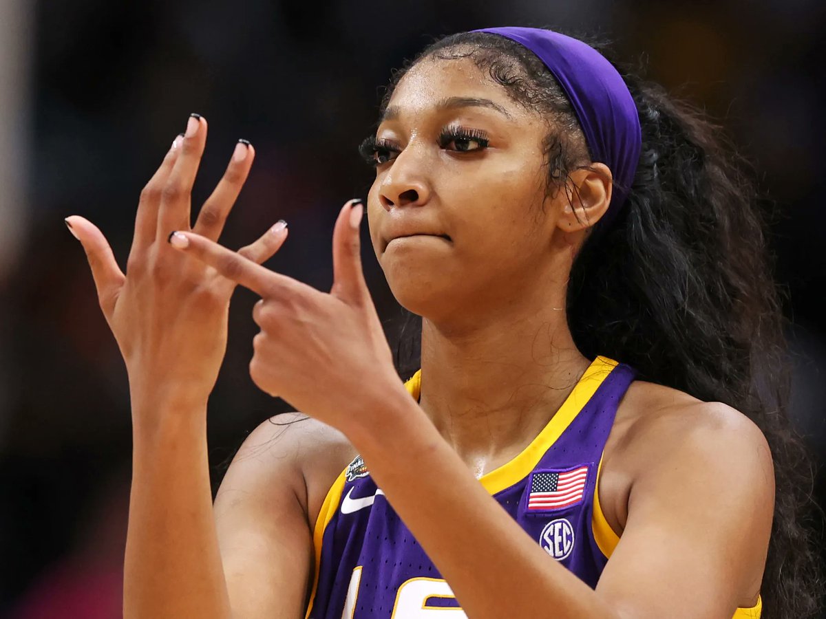 Holy Cross School tweet media