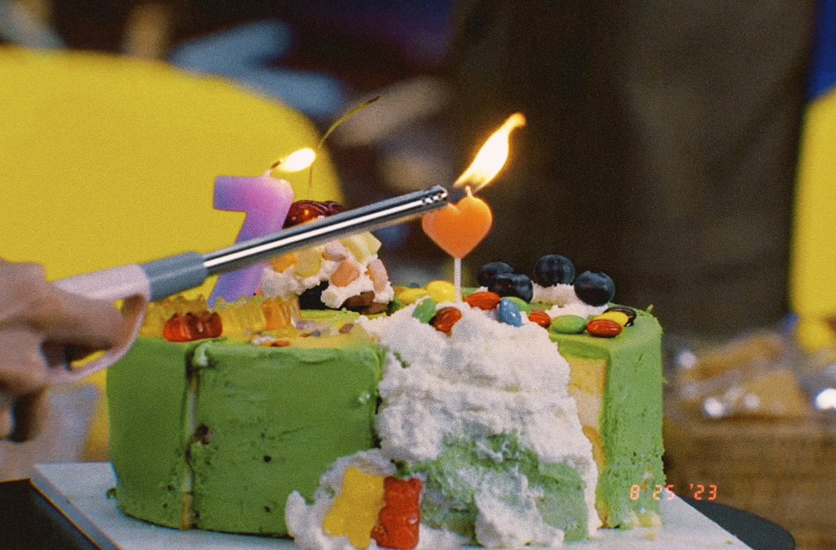 nameriicanow's tweet image. Untuk 7 mimpi yang di usahakan, terimakasi telah menjadi rumah untuk aku singgahi dan pulang, 4 tahun lalu aku mengenal 7 pangeran tampan dan keren, terimakasih telah berjalan meski jarak kalian korbankan, untuk 7 bayi yang sudah menjadi pangeran, mari bertemu untuk 123456789.