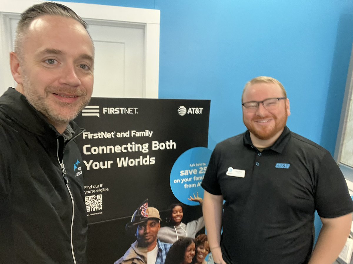 DonaldEvans123's tweet photo. Met with JP @PremierTechNE Westbrook to go over all things FirstNet. He’s fired up and ready to go!

@emilywiper @LillardDerick https://t.co/K9dHsypEe6