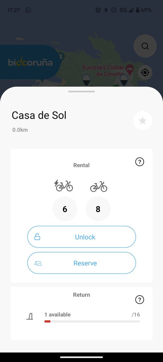 peritamente's tweet photo. (2 de 2) El servicio de movimiento de bicis desde paradas sin huecos disponibles para aparcar, es prácticamente inexistente. Y para colmo, llevamos todo el verano con uno de los huecos de Calle Sol fuera de servicio, marcando en la app que queda 1 sitio disponible. https://t.co/zQwHuFSBBe