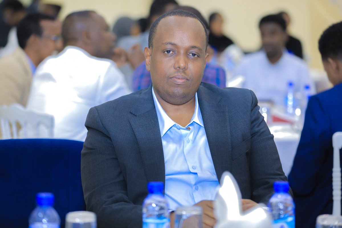 Waxaan kalmad ku saabsan wada shaqaynta huffan iyo iskaashiga ka dhaxeeya <a href="/CentralBankSo/">Central Bank of Somalia</a> iyo bunuugta gaarka Loo leeyahay ka jeediyay habeenka is-dhexgalka uuna soo agaasimay Ururka Bankiyadda Soomaaliyeed (SBA) ayna isugu yimaadeen dhamaan bahda maaliyadda ee wadanka. Bankiga