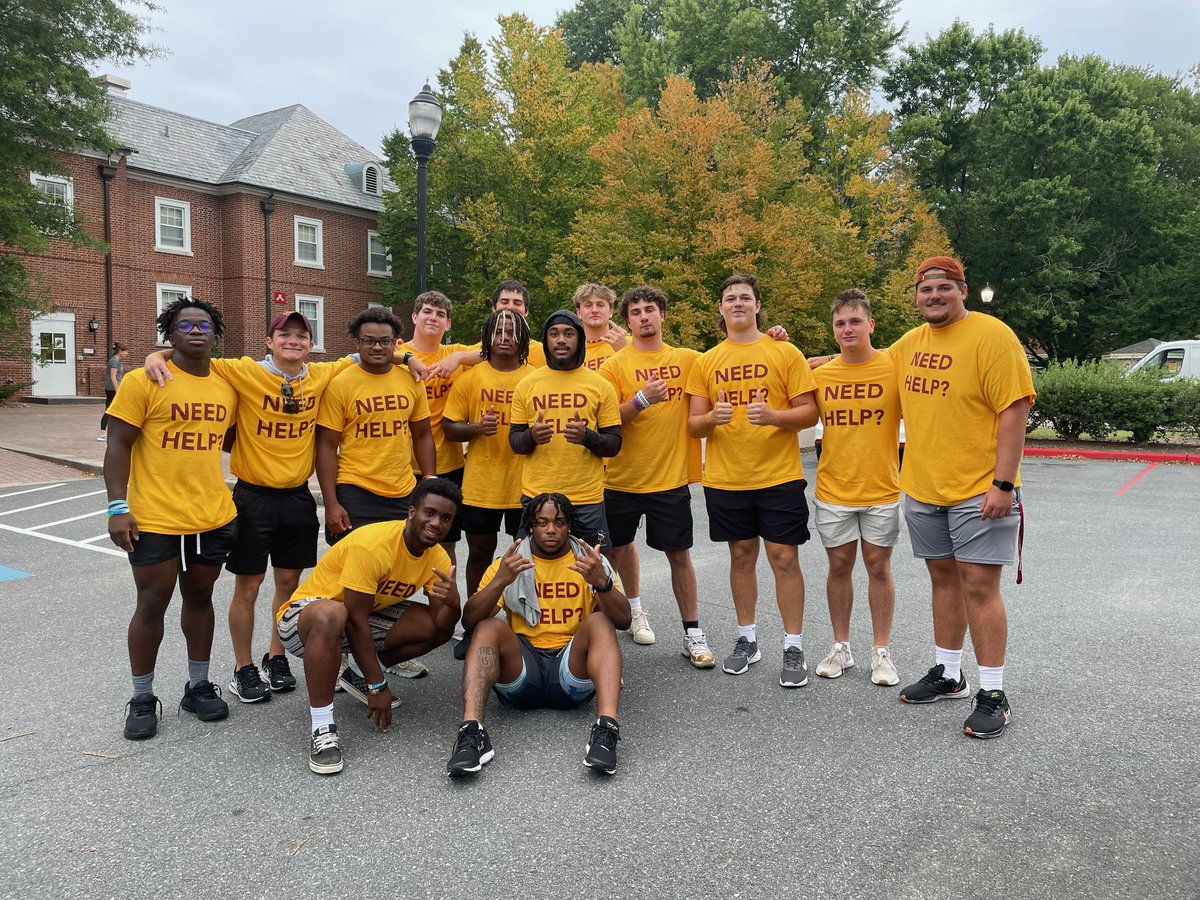 SeaGullFootball's tweet photo. Salisbury Football loves move-in day!

Welcome to the Flock class of 2027!

#GoGulls #GoldPride https://t.co/p8zFnZp4VN