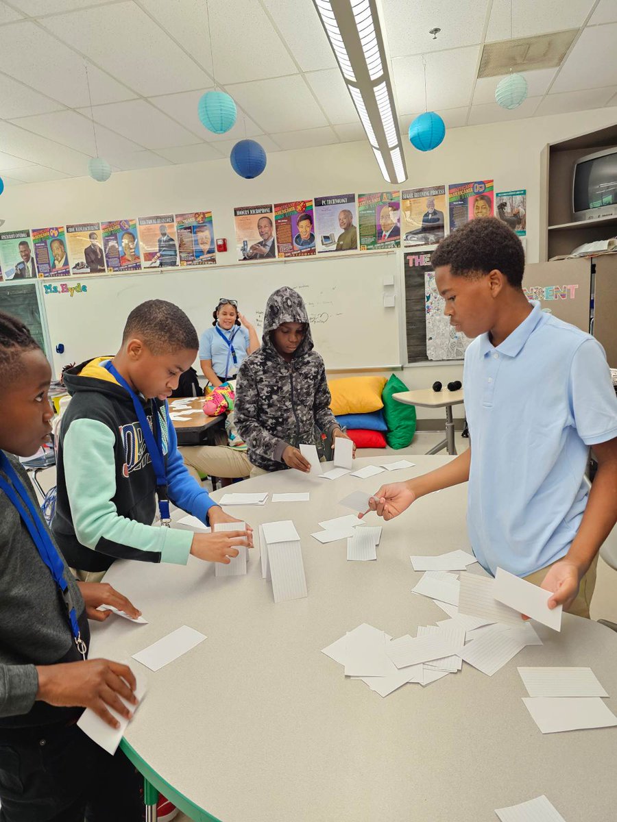 RGSDSchools's tweet photo. There's nothing like a STEM challenge to keep scholars engaged at Westview Middle School!
#ANewViewontheHorizon #WhereLearningIsRequired https://t.co/JwYFk4JN9x