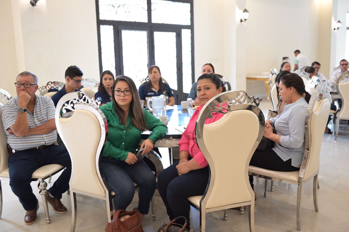 gobchiquimula's tweet image. El Dr. Alejandro Córdova, Procurador de los Derechos Humanos, dio a conocer la importancia del Derecho al Acceso a la Información Pública.
#AccesoalaInformaciónPública #Chiquimula #SECAI #PDH