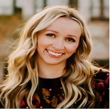 Congratulations to Chief Leschi Schools Brooke Gregory. Brooke is a Dreamstarter Teacher grant recipient on behalf of Running Strong for American Indian Youth.