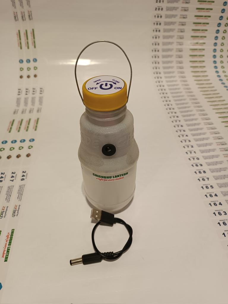 Chigubhu Lantern is a solar powered LED lantern made from electronic waste and house in plastic waste bottles.

Our ultimate goal is ensuring "A Light For Every Student
#NotoEwaste #solarpower #LED #circulareconomy #sustainability