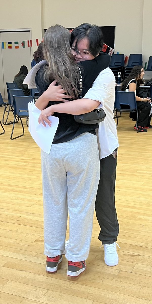 Violet Walker tweet media