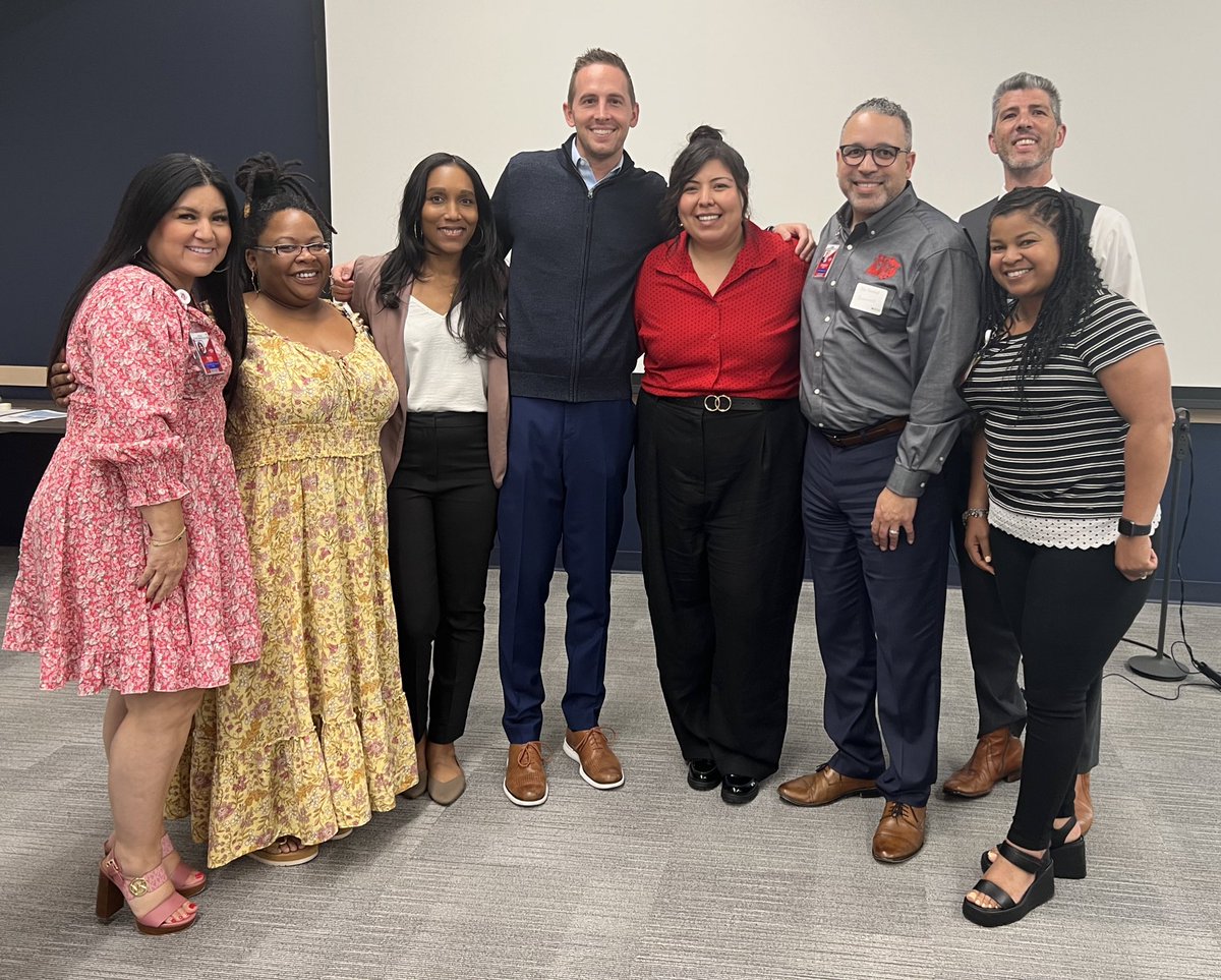 c_instruction's tweet photo. What a great day of learning and collaborating centered around early literacy with the Best in Southwest (Duncanville, DeSoto, Cedar Hill, &amp; Lancaster ISDs)! Thank you @Commit2Dallas and @InstructUP for facilitating. #CommunityOfPractice #PromotingReadingProficiency https://t.co/EbK7y2FjNz