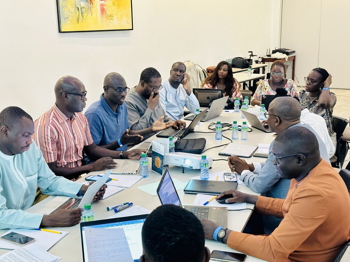 Ai4declicSn's tweet photo. Our Team met in Saly with different experts and actors in the Senegalese ecosystem as part of a UNESCO workshop on Artificial Intelligence. These workshops play a significant role as we prepare for our official launch on Monday, August 28, 2023, at Hotel Radisson in Dakar. https://t.co/ZaiuFAeUVs