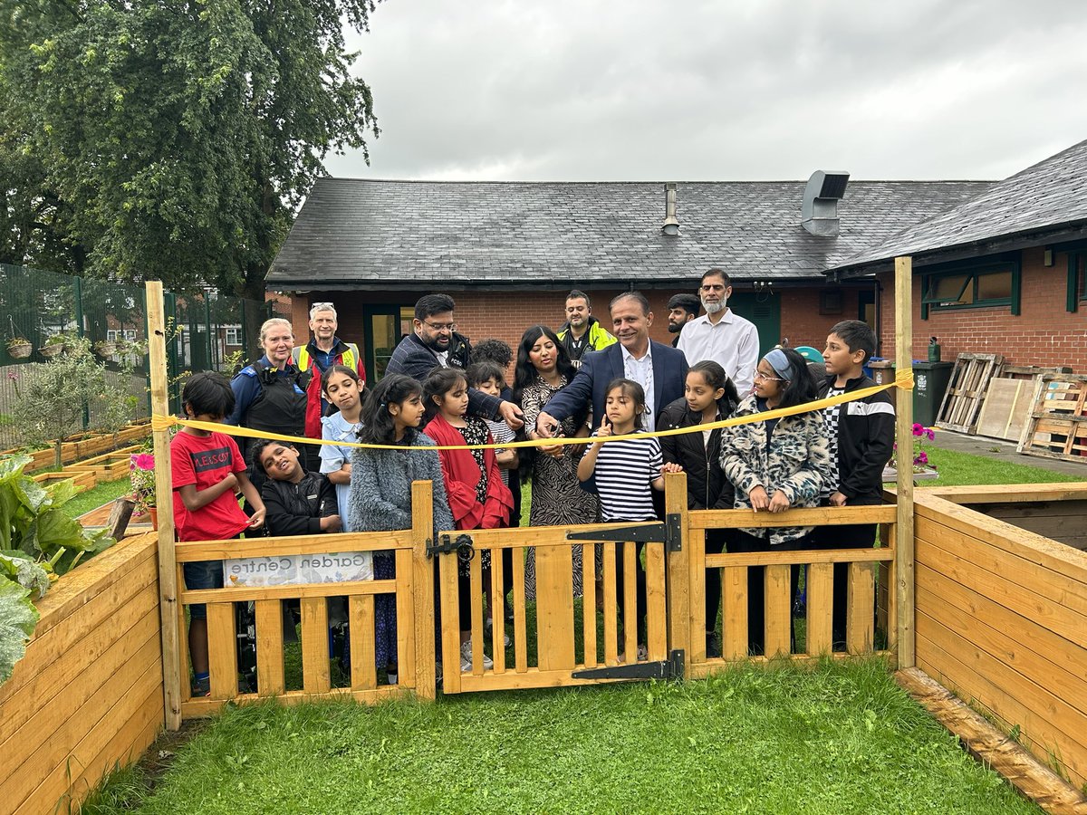 Deeplish C C tweet media