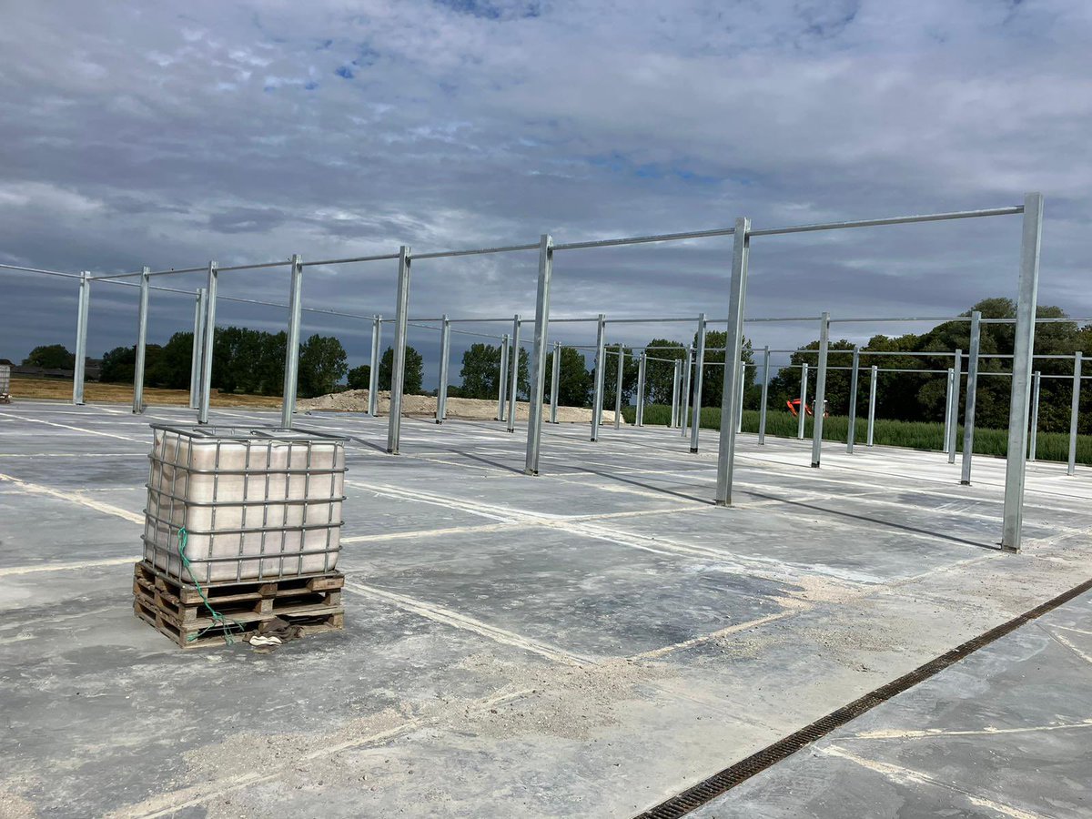 kiteconsulting's tweet photo. 🌱 New 6000T clamps underway on this #TeamDairy unit increasing capacity for #HighQualityForage to feed to high performance cows #PeoplePlanetProfit https://t.co/0oNKxhlboO
