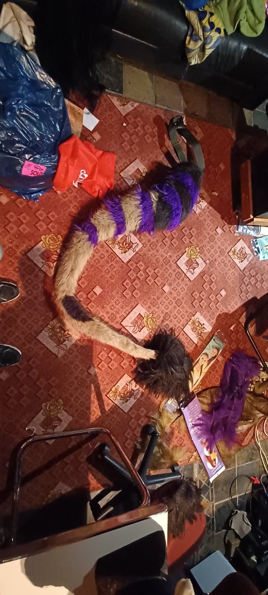 Mistakes has been made. Man this is gonna be one poofy sergal.  And we not even close to done yet