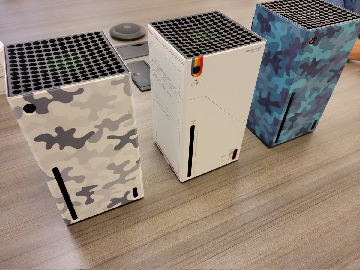 Just sitting here in a mtg looking at the final limit samples to start production, these things are pure 🔥🔥🔥