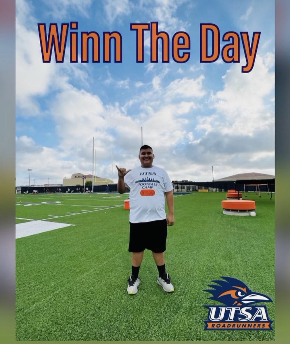 CoachRuiz222889's tweet photo. Alv we better watch out this D1 fatass is gonna sit on us @elbetogarciaaa @coachram4 @CoachJimen92530 @rogerolivas31 https://t.co/B7VFbizP8W