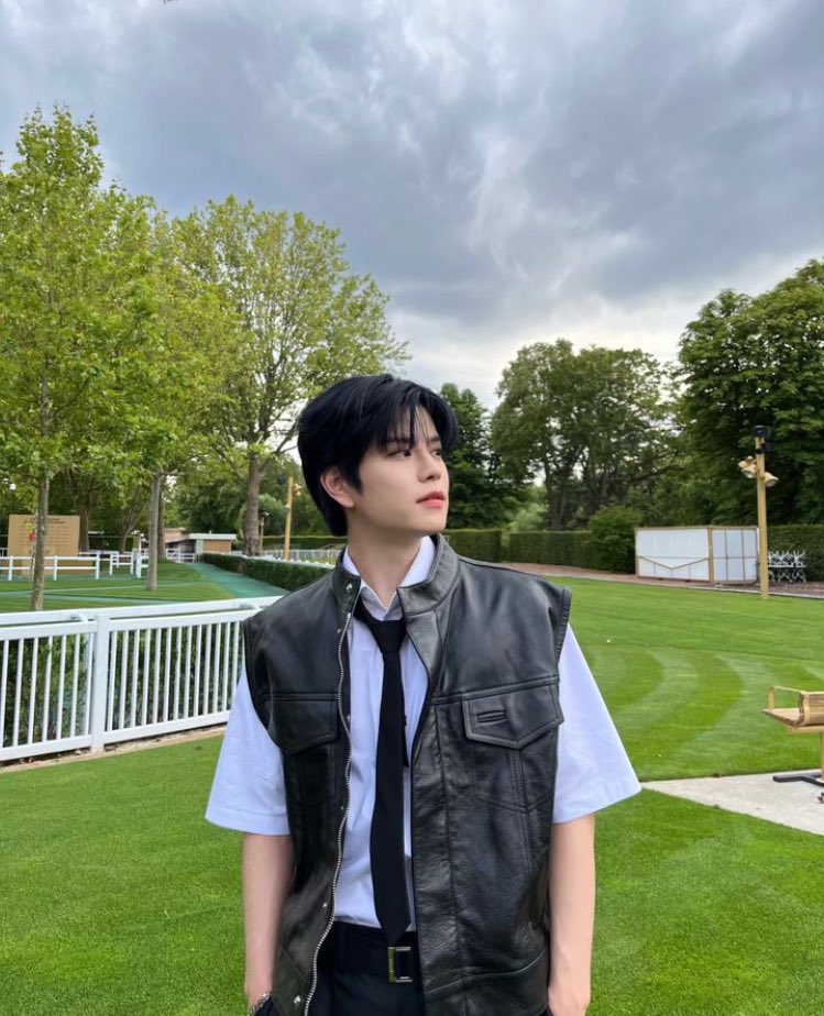 ⠀
⠀
⠀⠀⠀·    🤎    ꜝ ꜝ      𝐛𝐫𝐨𝐰𝐧   𝑒𝑦𝑒𝑑
             ╱   ﹠﹠   ՙ   𝗣 𝗘 𝗢 𝗣 𝗟 𝗘．
⠀⠀
⠀