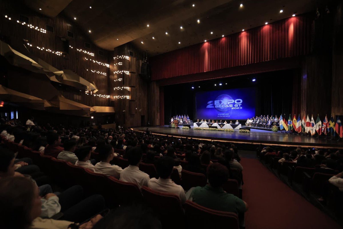 Aecid_Guatemala's tweet image. 📣La #CooperaciónEspañola en 🇬🇹 participa en la 2da. #ExpoBecas2023. 

🤝Agradecemos a @Segeplan el espacio para promover y fortalecer la internalización de la educación superior en España. 

👀Más info: 🔗 bit.ly/3siYYpC
#EstudiaEnEspaña 🇪🇸