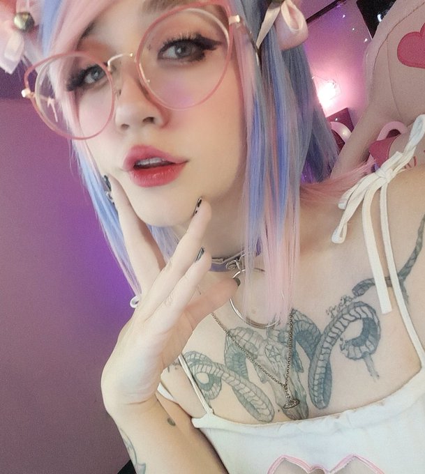 How's your day going??? 💕💕💕 https://t.co/9IYxsNhr7q