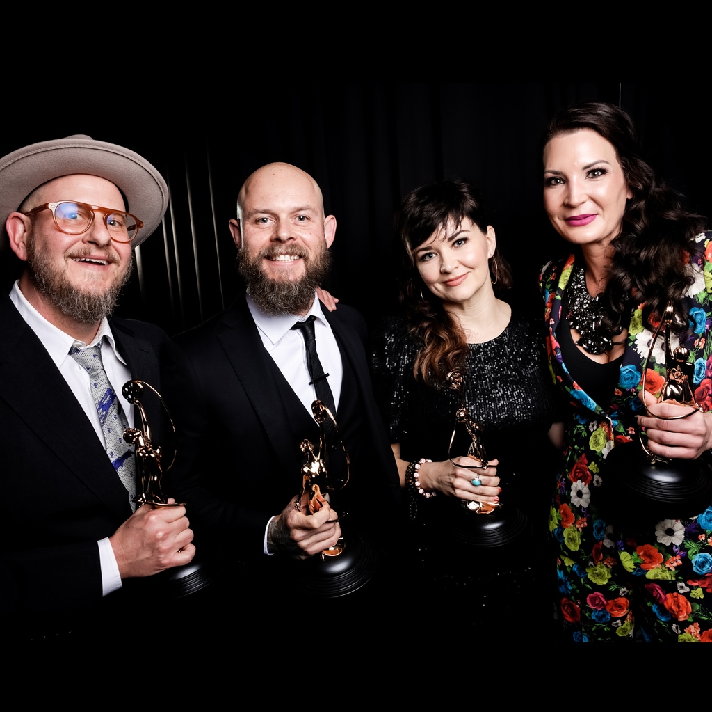 The winners for Best Special Make-Up Effects in a TV Special, One Hour or More Series -  the make-up artists of “Guardians of The Galaxy: Holiday Special” 🎅🏻 .  Scott Stoddard, Alexei Dmitriew, LuAndra Whitehurst, and Mo Meinhart. #local706 #guardiansofthegalaxy #MUAHSawards