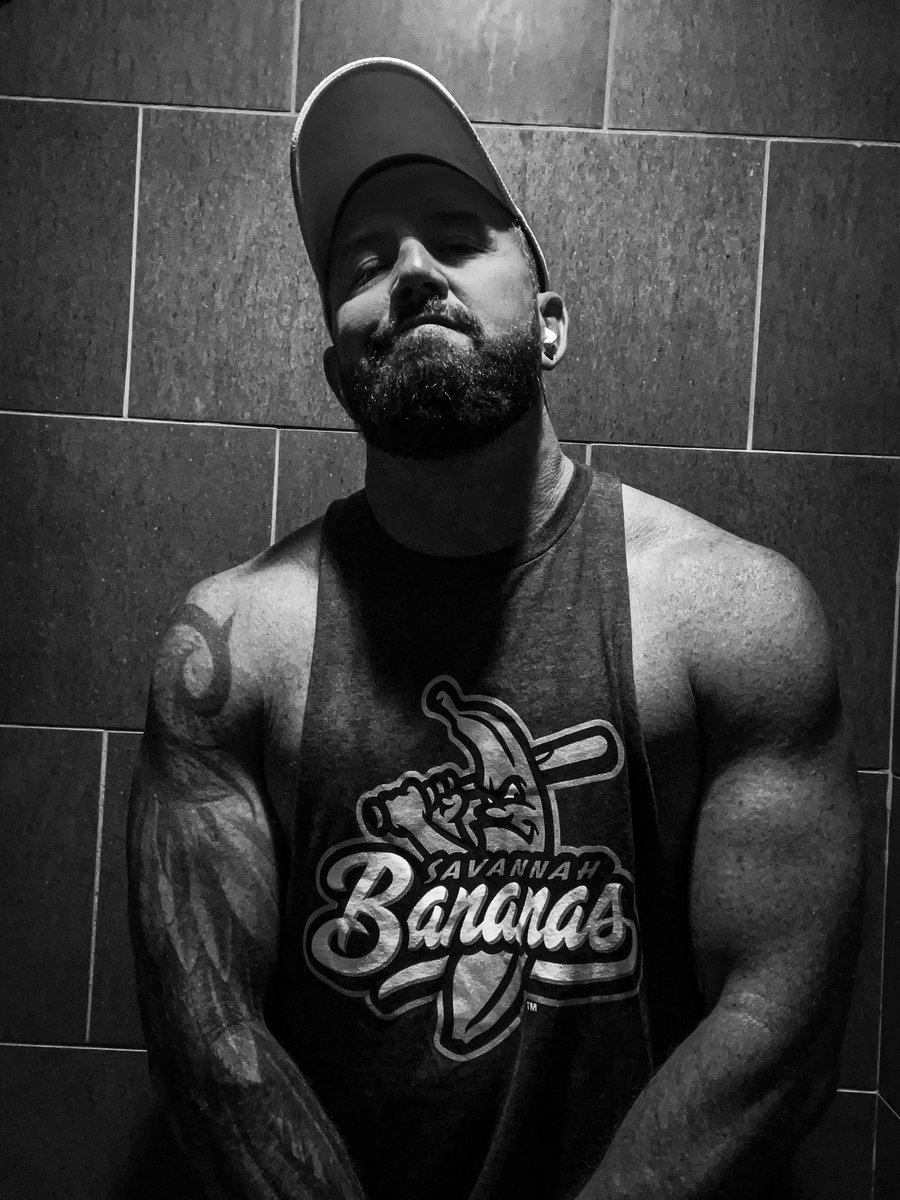 TomBoySC's tweet image. It’s #ThirstyThursday. Is that a banana… #bearded #zaddy #tattoo #thisshitisbananas