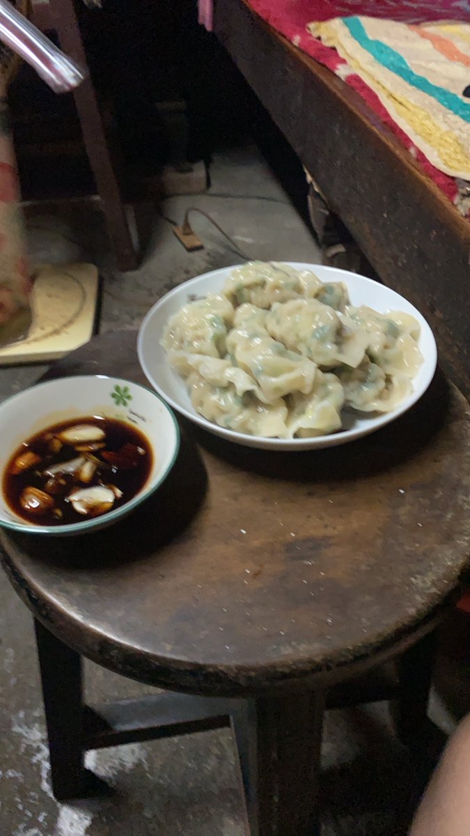 和阿嬤一起包水餃，我很賢慧吧🤣🤣！

阿嬤是我在這世界上最重要的親人了🤗 https://t.co/8XB5c1YLlZ