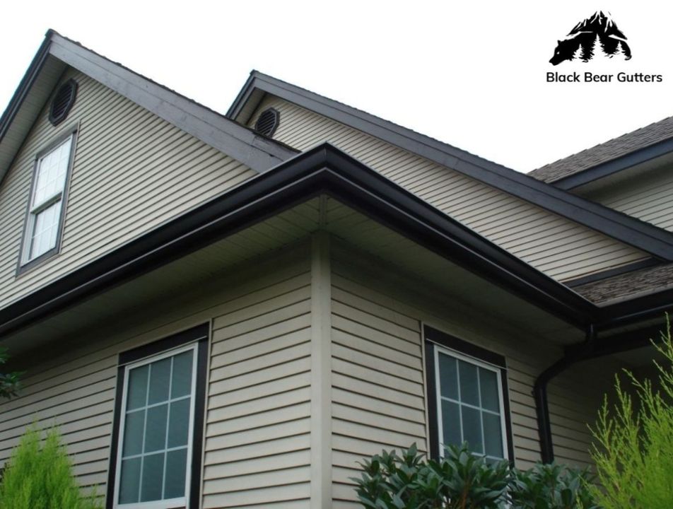 Get Super 5 Fascia Gutters Installed
Super 5 fascia gutters are installed for houses without fascia boards. The gutter's depth allows it to act as fascia and extend past the J-trim to protect it and the soffit.

Get a Quote: zurl.co/0YEd

#gutterinstallation