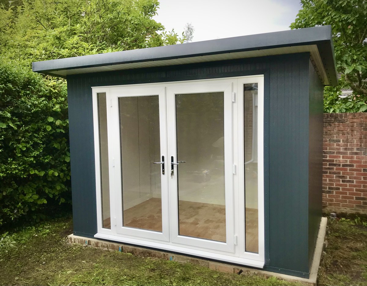 Southwicks fully #insulatedgardenroom build in #Swanmore