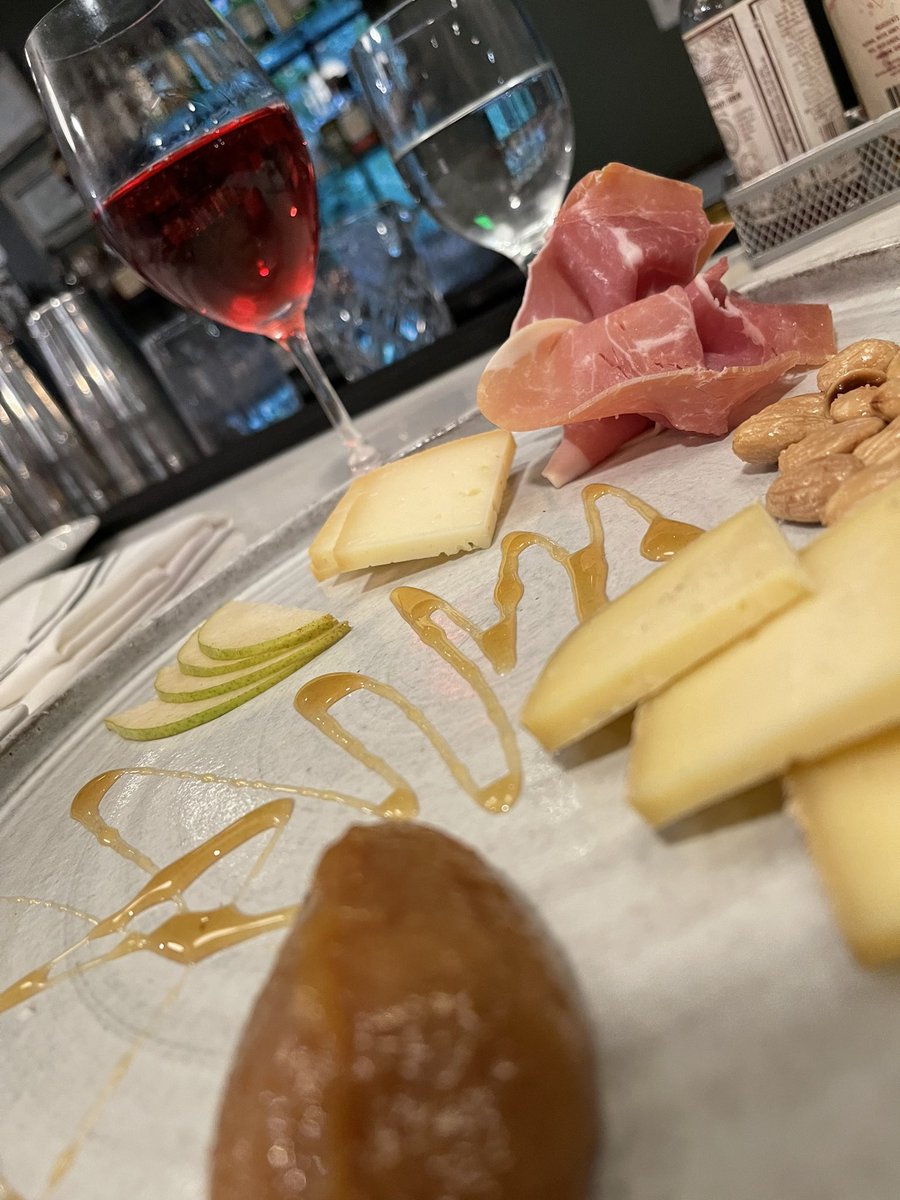 About last night <a href="/AnamCaraWine/">Anam Cara Cellars</a> rosé #roseallday