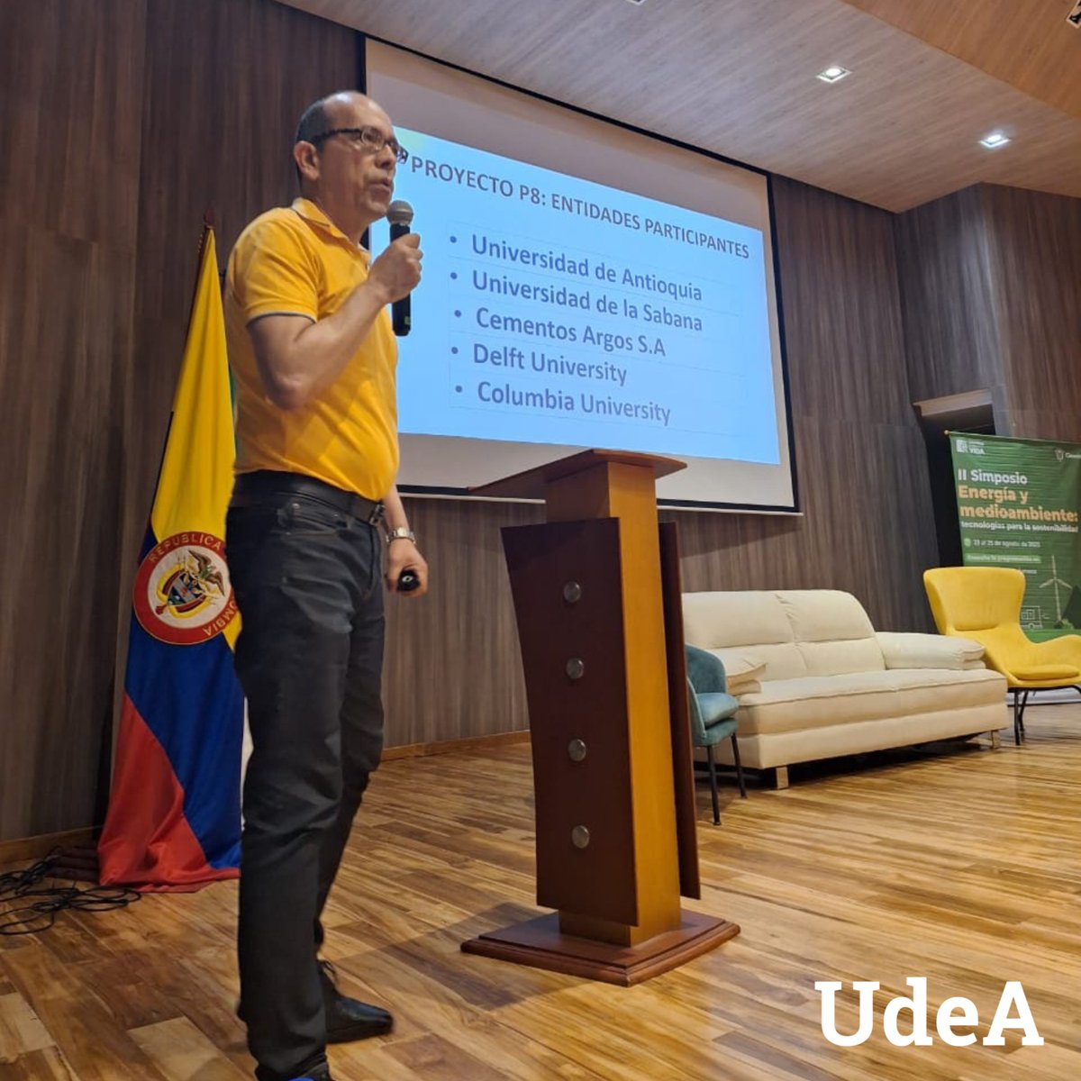 UdeA's tweet photo. Un día más para contribuir a la sostenibilidad energética y procurar un impacto positivo en el medio ambiente. 💚 

Continúa el II Simposio de Energía y Medio Ambiente en el que los investigadores #UdeA comparten los logros alcanzados en el marco de la #AlianzaSéneca ⚡️🌏 https://t.co/k9uxfhBhES