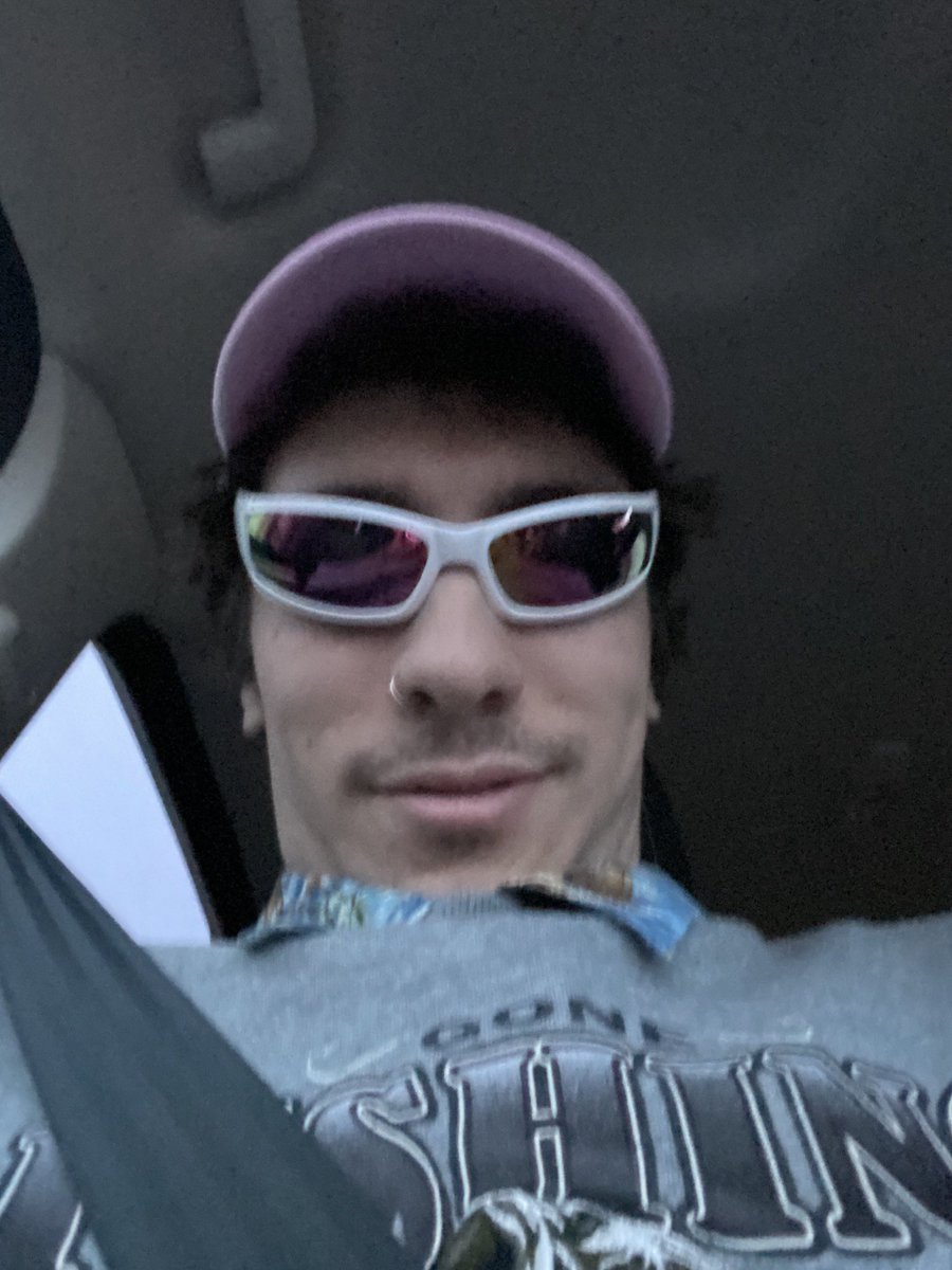 guardin tweet media