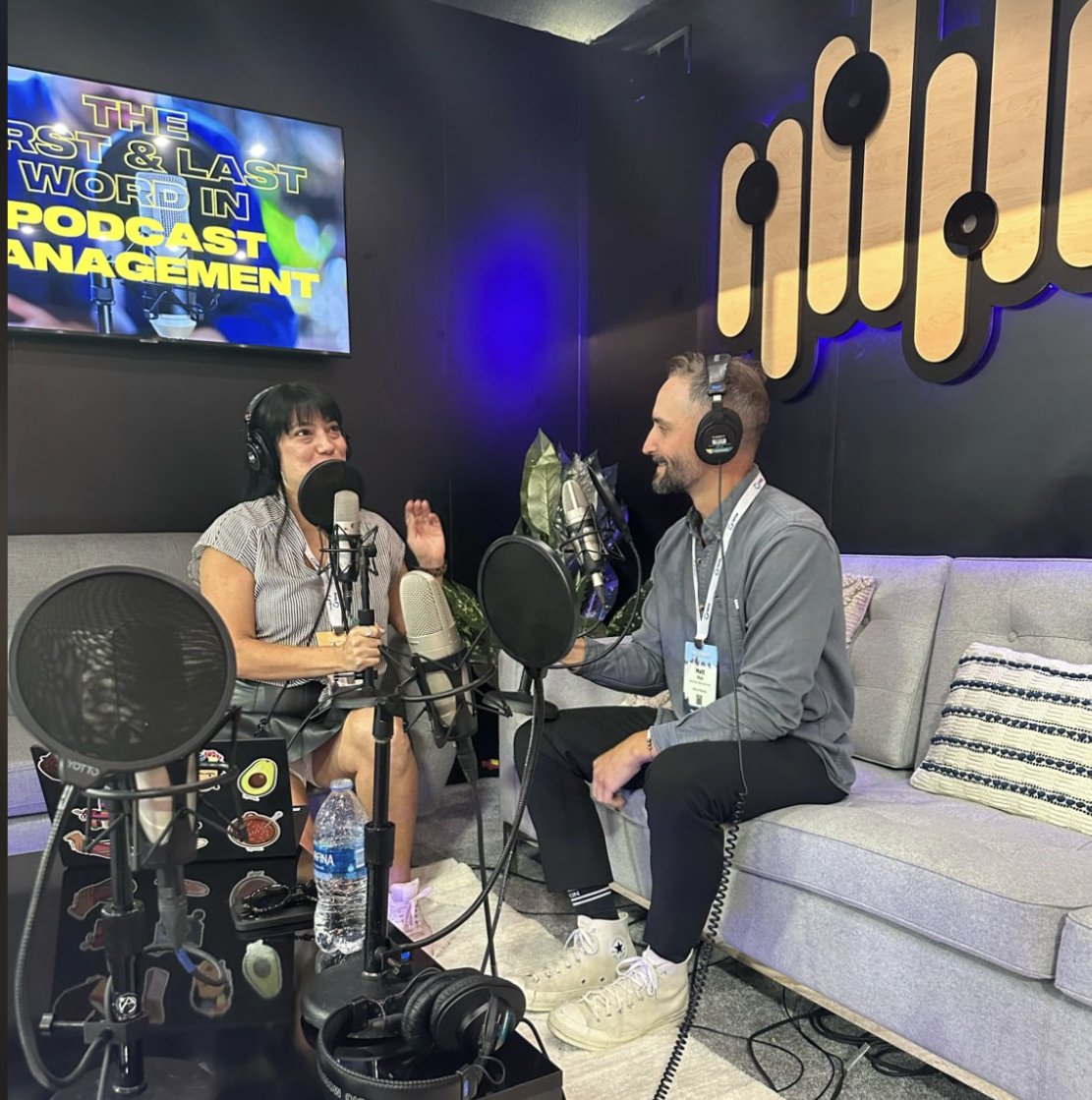 Simplecast's tweet image. Such a great time catching up with podcast industry friends in studio at @PodcastMovement! 
Pictured right: Justine Benjamin, @adswizz + Simplecast with Matt Mise,@RogersMediaPR
Pictured left: Aimi Knowling, AdsWizz+ Simplecast, with Gavin Gaddis, @SoundsProfNews
#PCM23