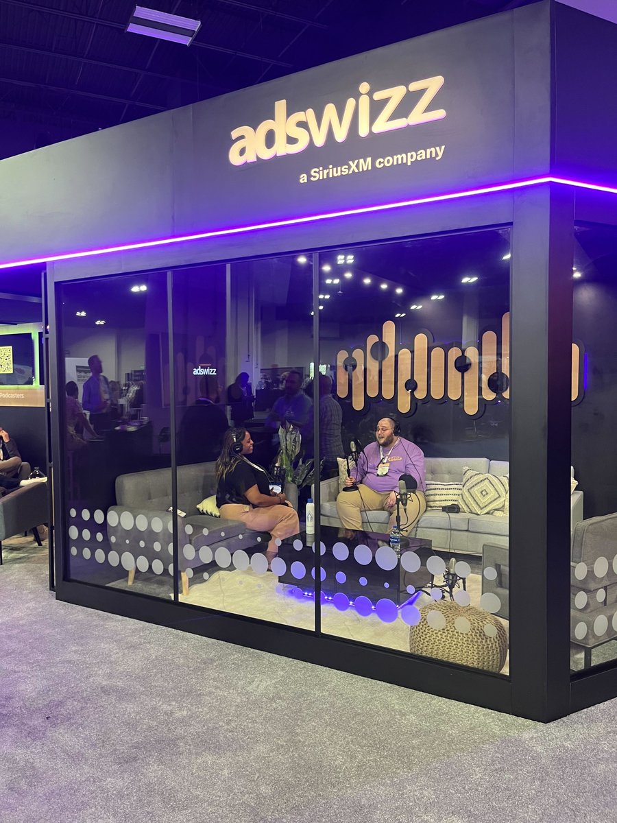 Simplecast's tweet image. Such a great time catching up with podcast industry friends in studio at @PodcastMovement! 
Pictured right: Justine Benjamin, @adswizz + Simplecast with Matt Mise,@RogersMediaPR
Pictured left: Aimi Knowling, AdsWizz+ Simplecast, with Gavin Gaddis, @SoundsProfNews
#PCM23