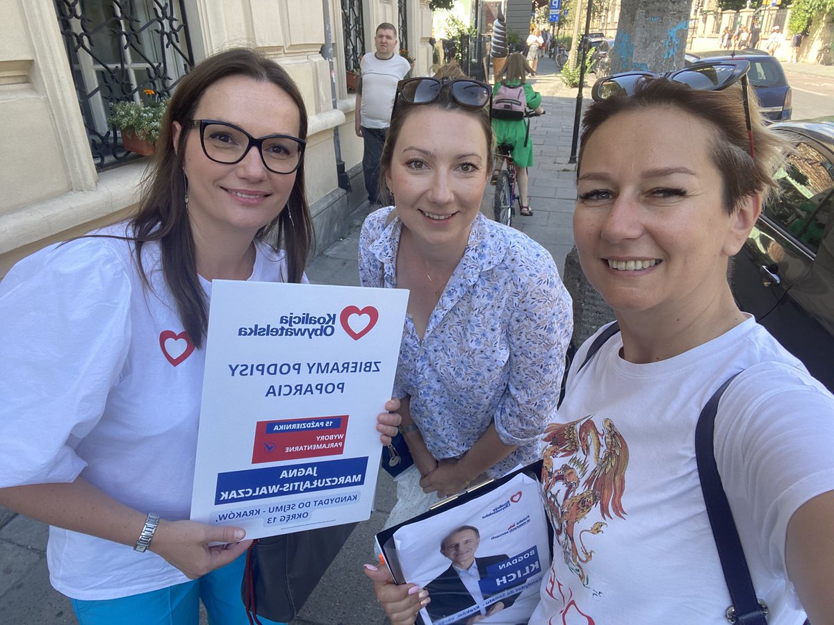 JagnaMarczulajt's tweet photo. Na ulicach upał 🌞 ale my w #Krakow intensywnie zbieramy podpisy poparcia dla kandydatek i kandydatów z #KoalicjaObywatelska do Sejmu i Senatu🇵🇱
Dziękujemy za każdy podpis, uśmiech i życzenie powodzenia. Idziemy #POzwyciestwo ✌️
#Jagnadludzi #Jagna #PolskaWNaszychSercach https://t.co/baRoC6Dp1M