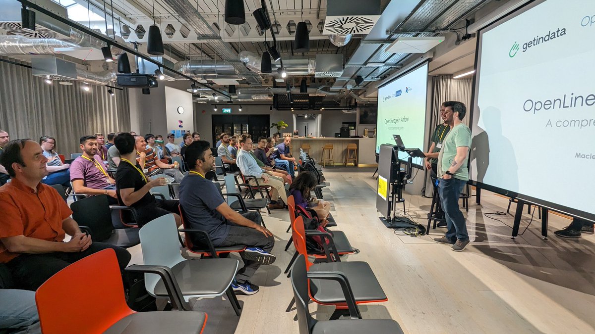 Maciej Obuchowski, software engineer from @getindata, is speaking about the #openlineage integration to @ApacheAirflow in our 12th #Airflow London meetup, thanks to @GRESEARCHjobs for hosting the event!