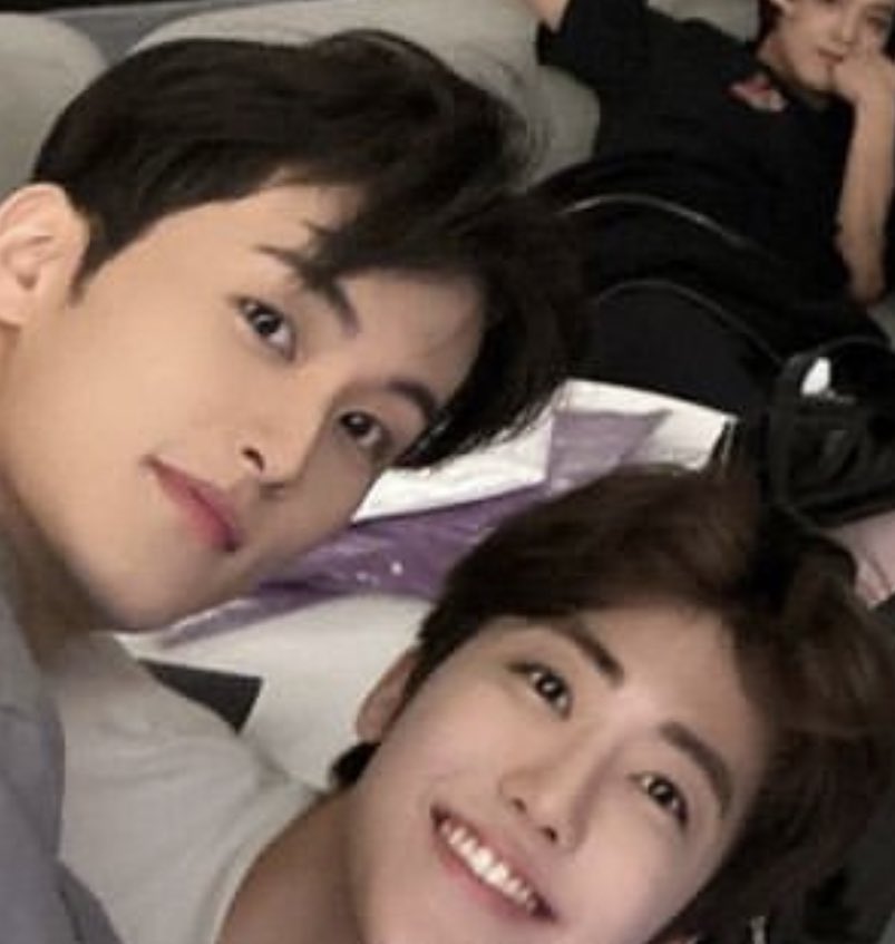 2e4rn's tweet photo. เจ้าหญิงของพี่ฝรั่ง🤭 #markmin #ม้าคมิน https://t.co/HQApupD9rp