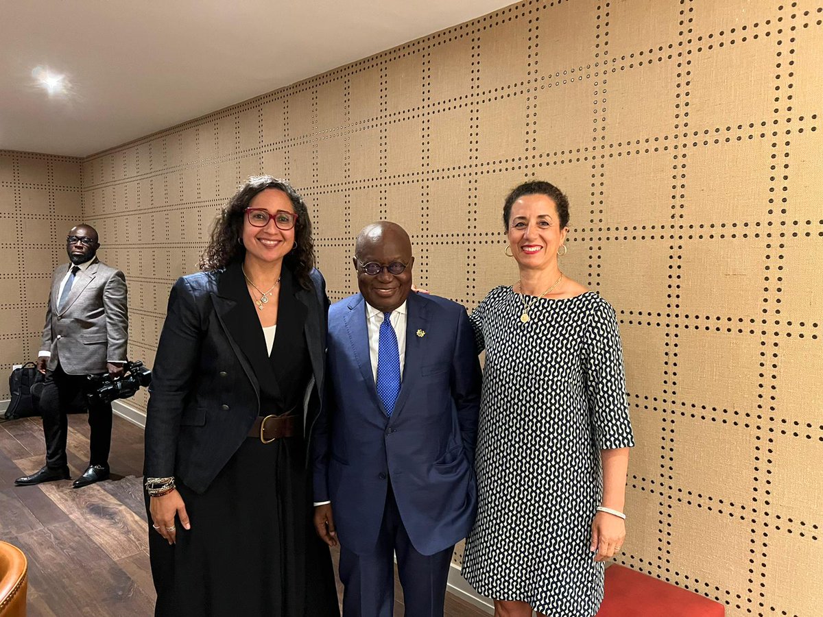 MITKuoSharper's tweet photo. Our ED @Dinasherif, @jabounadi, &amp; @MuntherDahleh had a high-level meeting with President Nana Akufo Addo of Ghana &amp; senior officials to discuss how entrepreneurship, innovation &amp; advanced tech stand as catalysts for igniting sustainable growth &amp; prosperity in Ghana.
#WeAreLegatum https://t.co/X8DJnpH5Ba